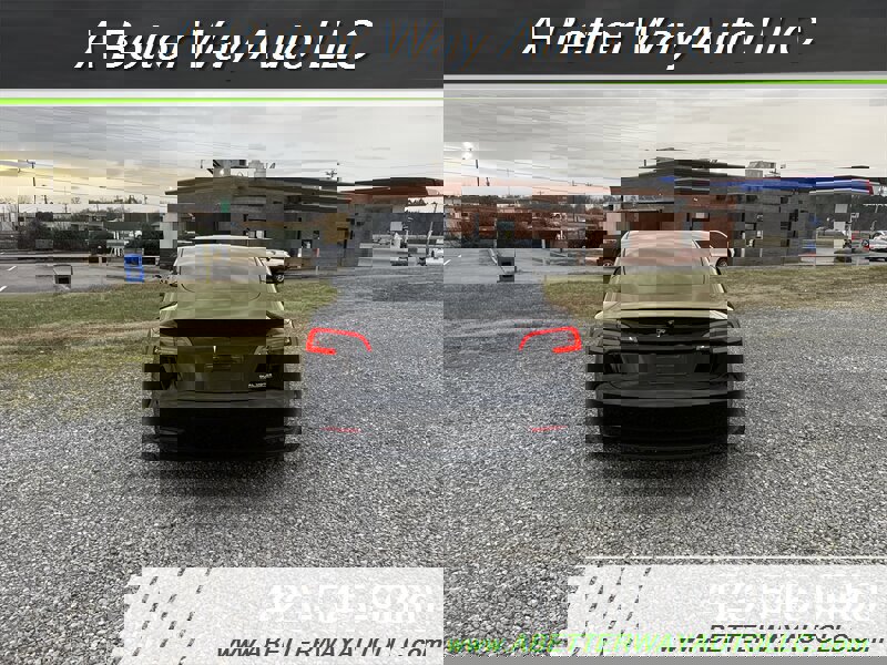 Used 2022 Tesla Model 3 Performance image 12