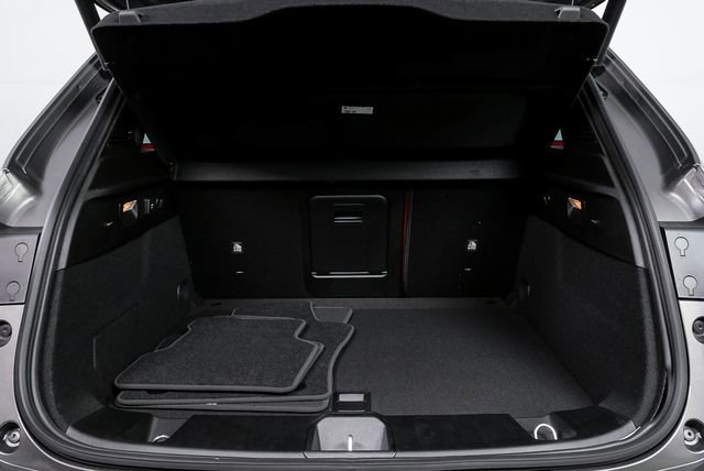 New 2026 Alfa Romeo Tonale w/ Red Premium Package image 32