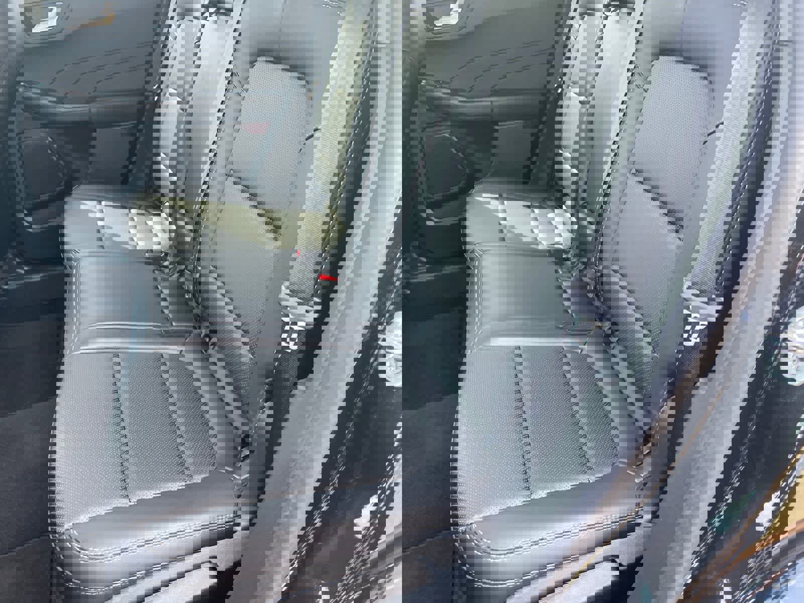 Used 2021 Ford Escape SEL w/ Technology Package image 21