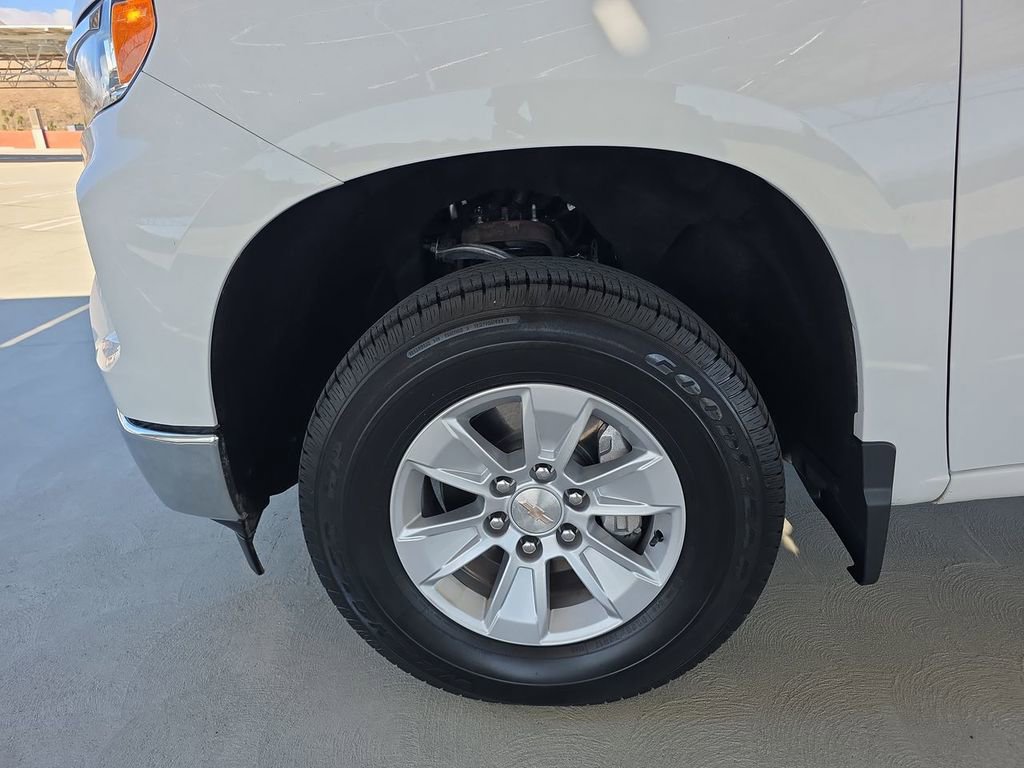 Used 2023 Chevrolet Silverado 1500 LT w/ Convenience Package II AWD/4WD image 34