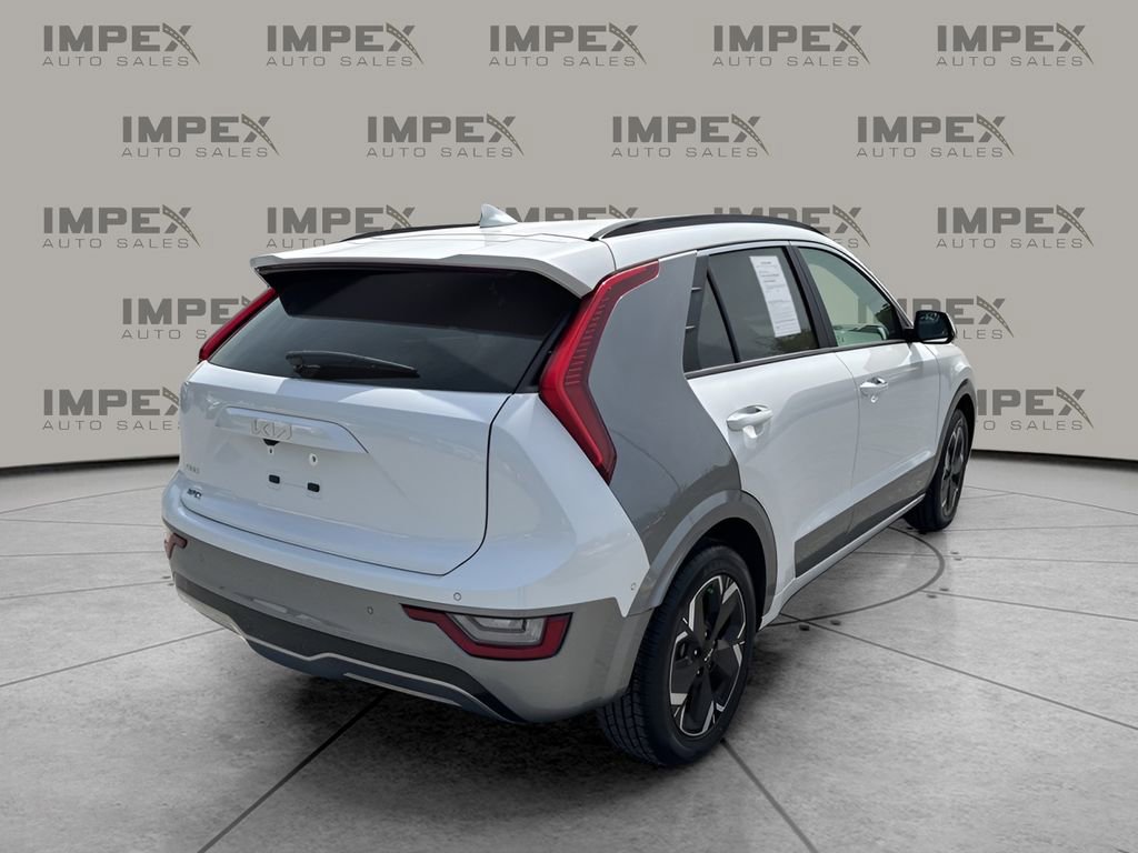 Used 2024 Kia Niro Wave w/ Wave Preserve Package image 5