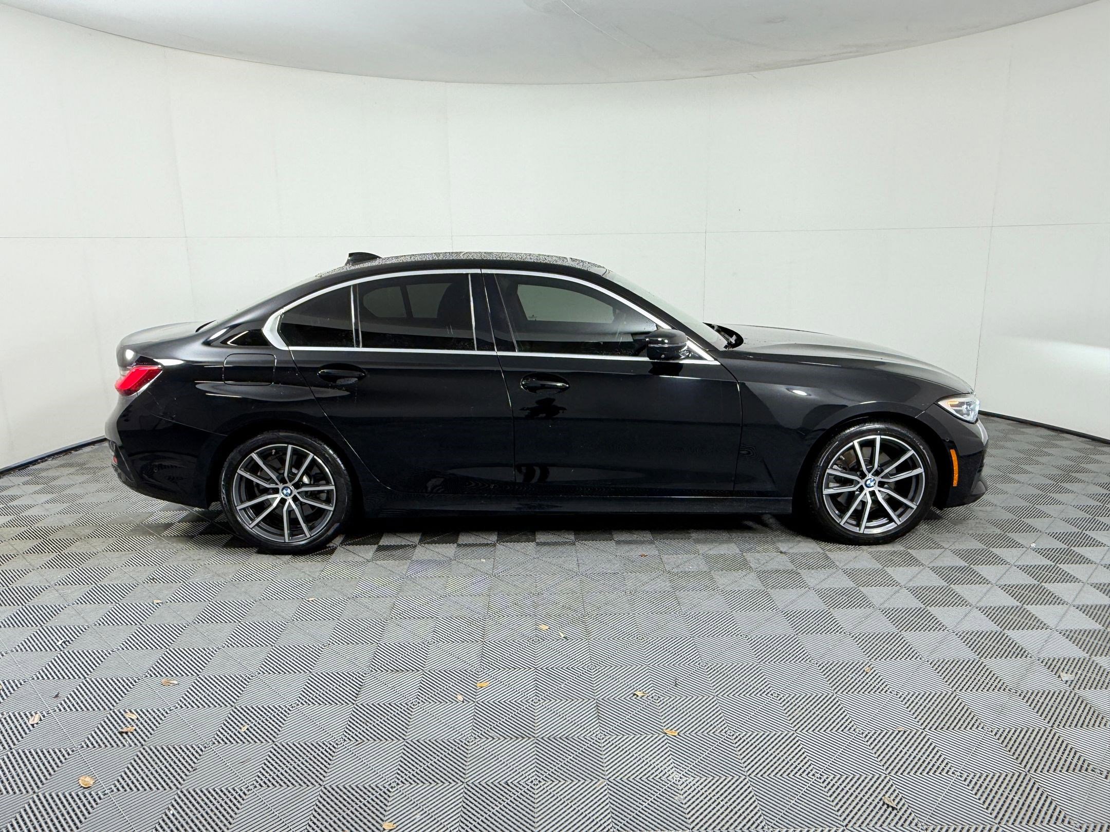 Used 2021 BMW 330i Sedan image 8