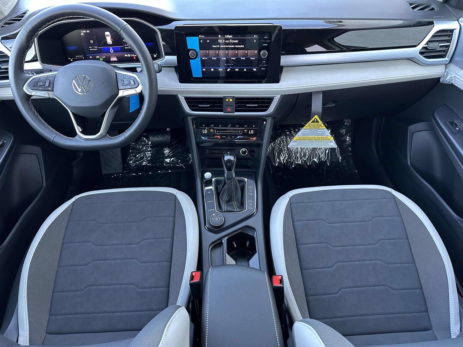 New 2026 Volkswagen Taos SE AWD/4WD image 11