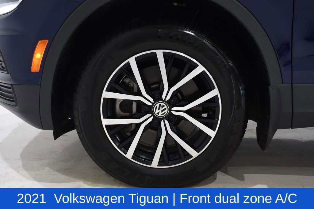 Used 2021 Volkswagen Tiguan SE image 6
