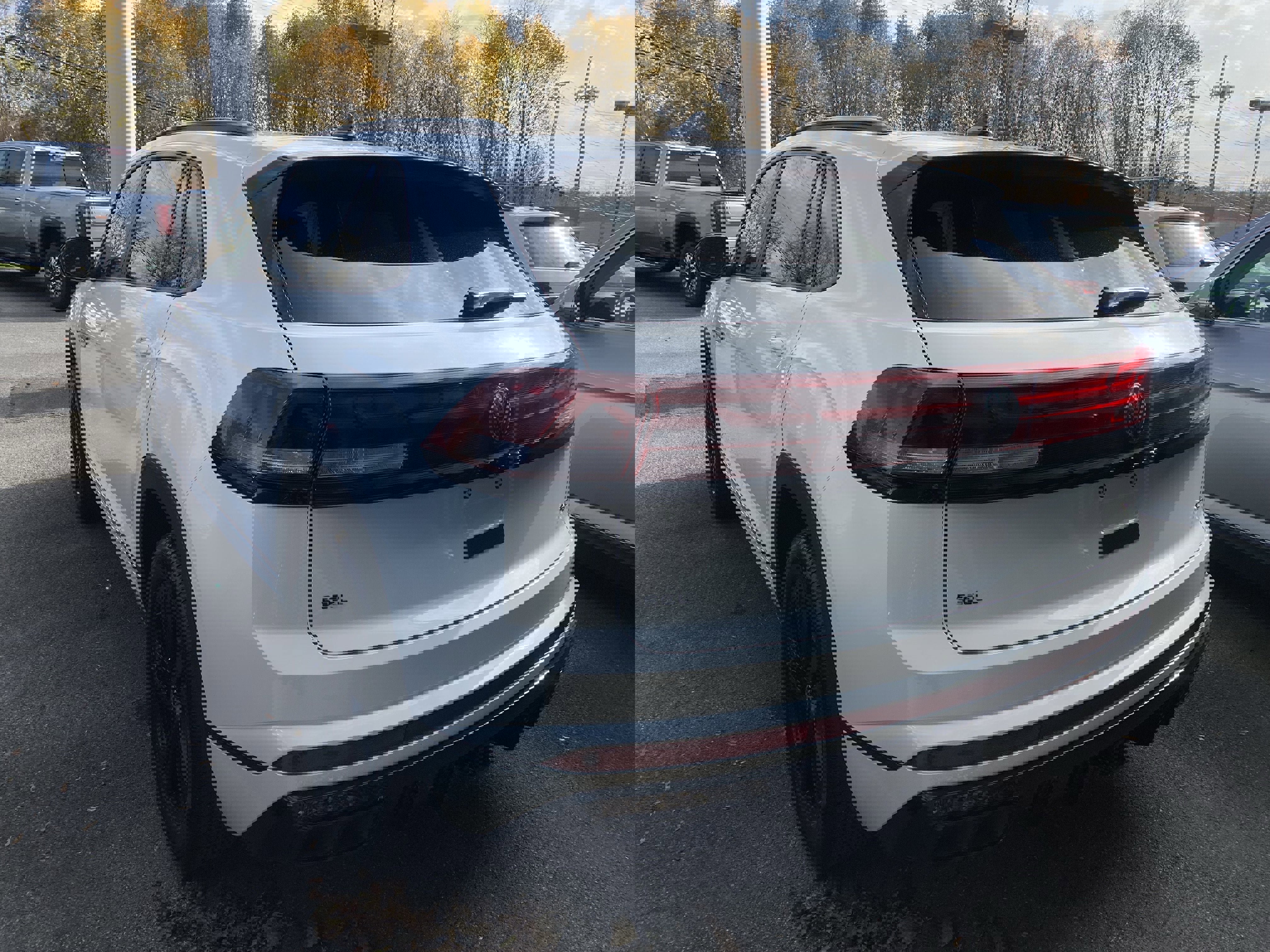 Used 2025 Volkswagen Atlas Cross Sport SEL R-Line image 5