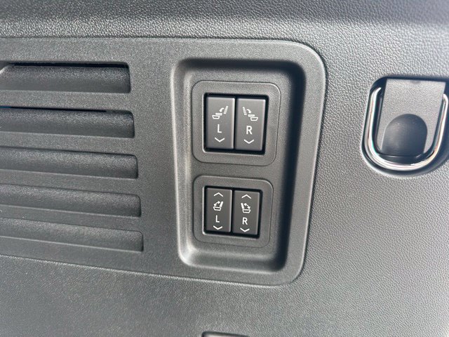 New 2026 Buick Enclave Avenir w/ Super Cruise Package FWD image 33