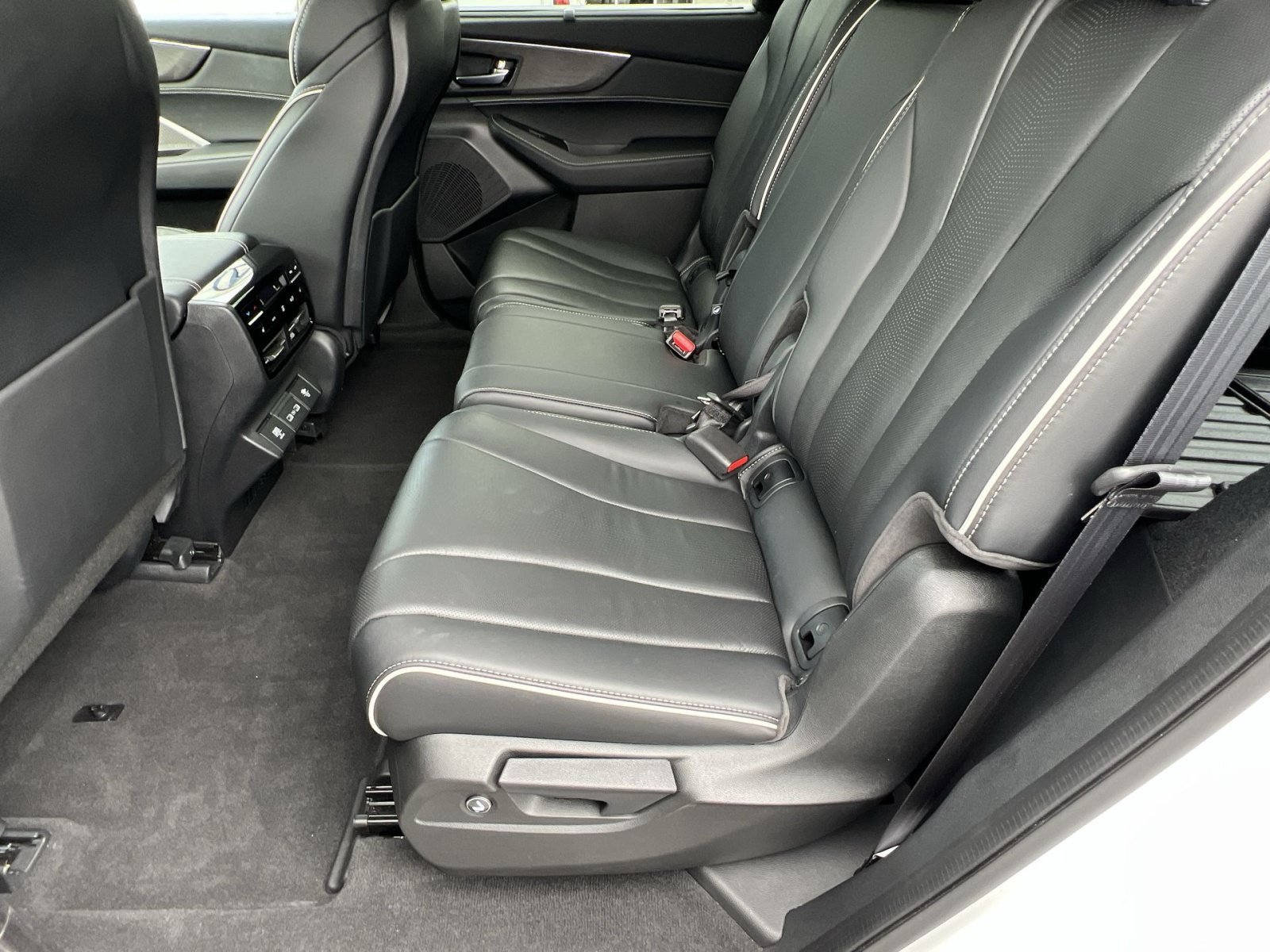 Certified 2023 Acura MDX SH-AWD w/ Advance Package image 22