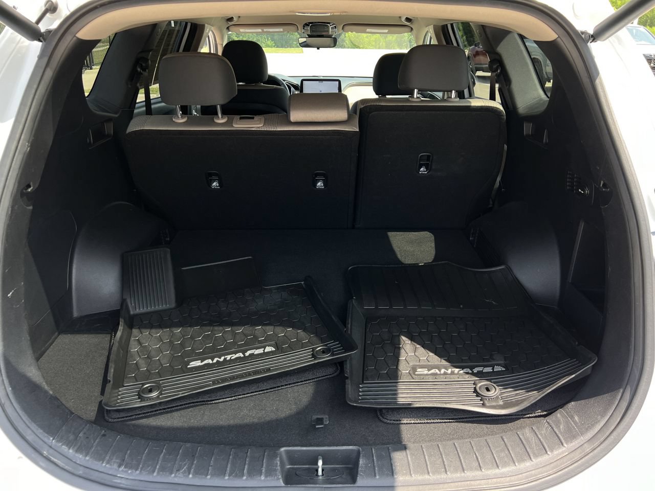 Used 2023 Hyundai Santa Fe SEL w/ Winter Weather Package FWD image 23