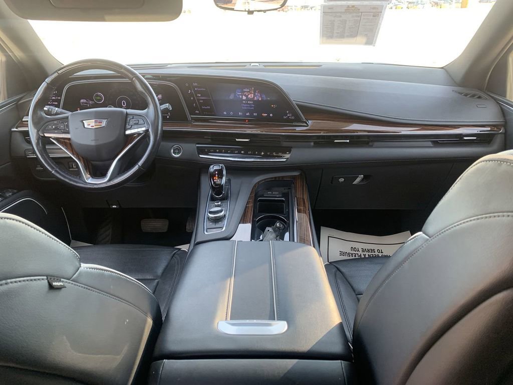Certified 2023 Cadillac Escalade Premium Luxury RWD image 18