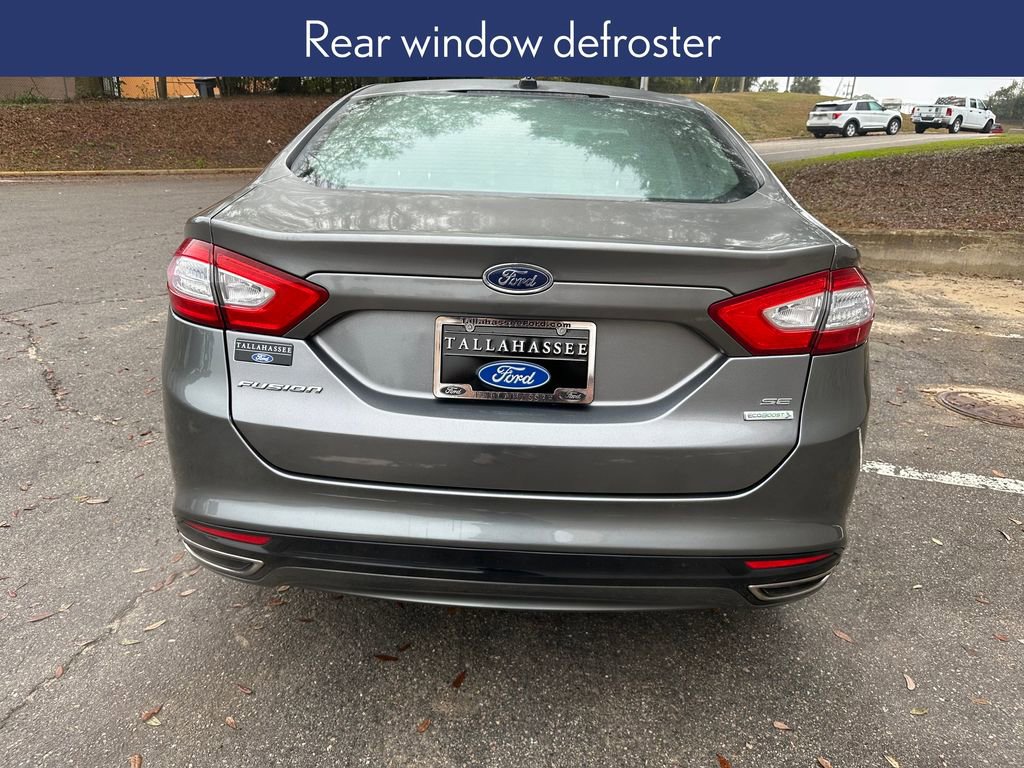 Used 2014 Ford Fusion SE w/ Equipment Group 202A image 6