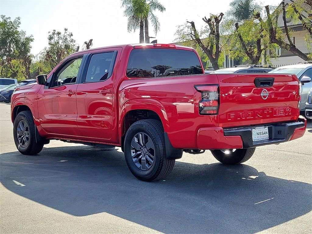 Certified 2025 Nissan Frontier SV image 30