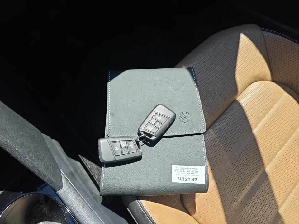 Used 2023 Volkswagen Atlas Cross Sport SEL Premium R-Line image 12