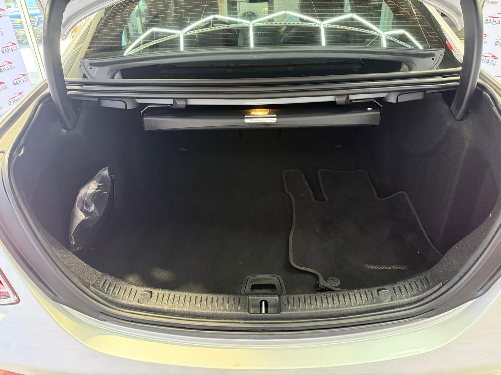 Used 2019 Mercedes-Benz E 300 4MATIC w/ Premium 1 Package image 58