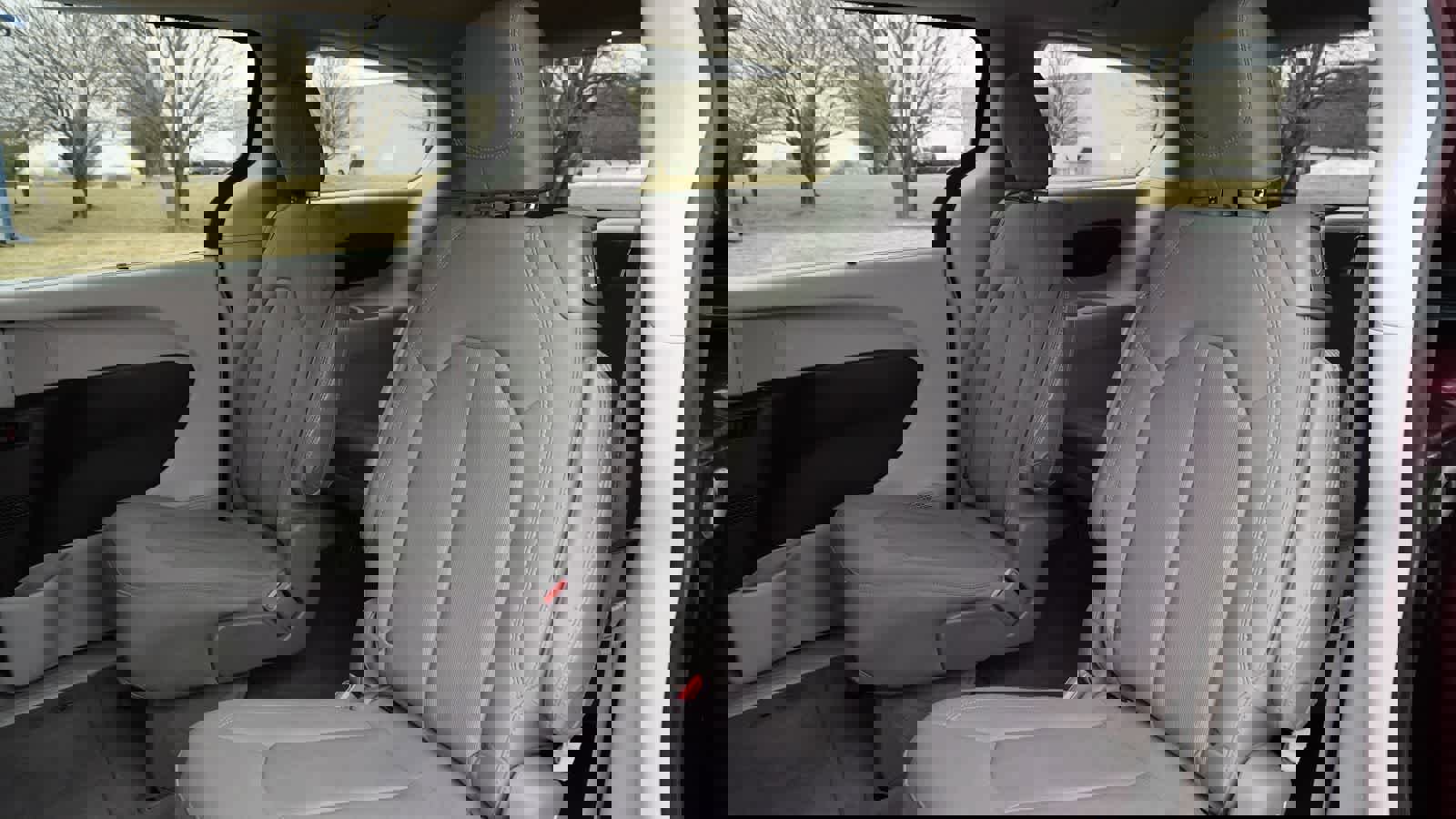 Used 2019 Chrysler Pacifica Touring Plus w/ Advanced Safetytec Group image 16