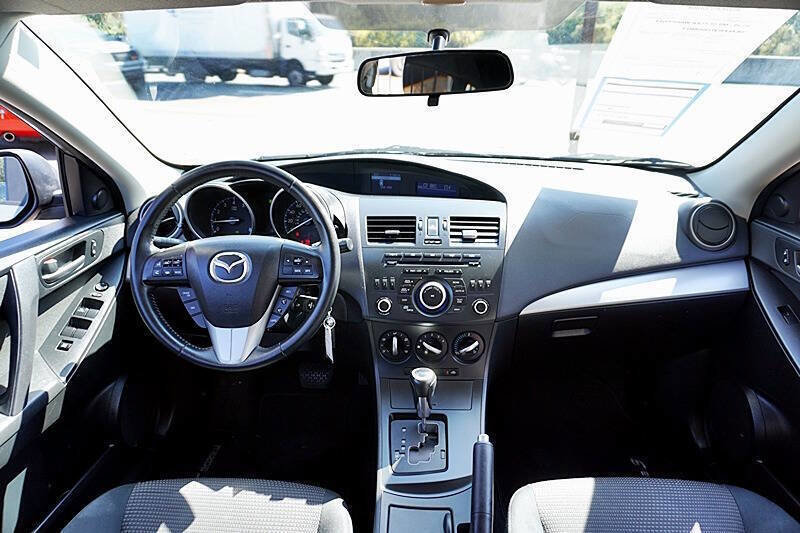 Used 2012 MAZDA MAZDA3 i Touring image 19
