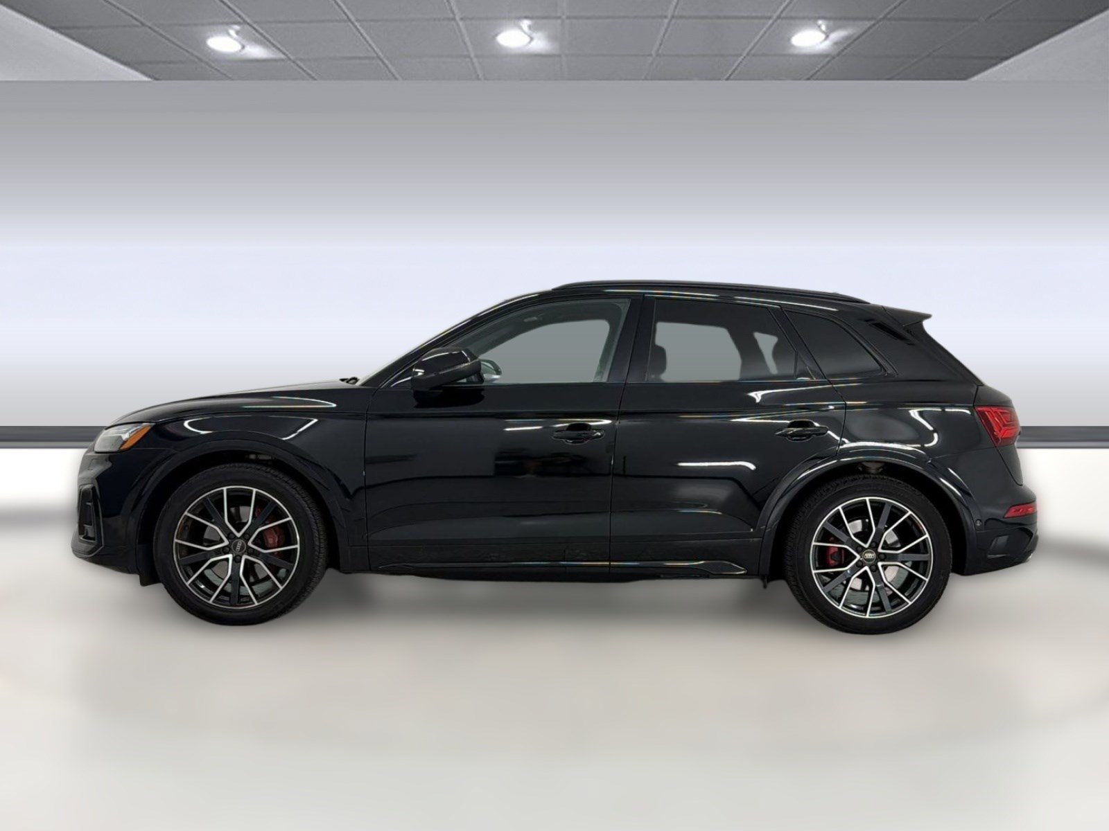 Used 2024 Audi SQ5 Prestige AWD/4WD image 2