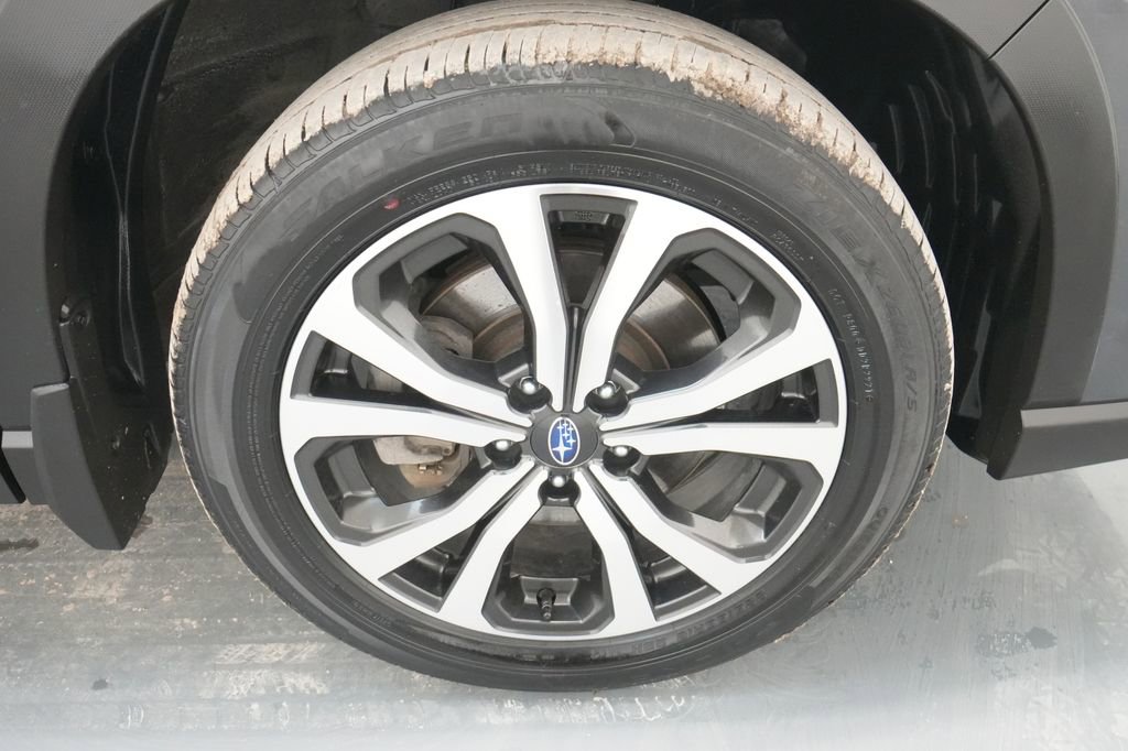 Used 2022 Subaru Forester Limited image 11