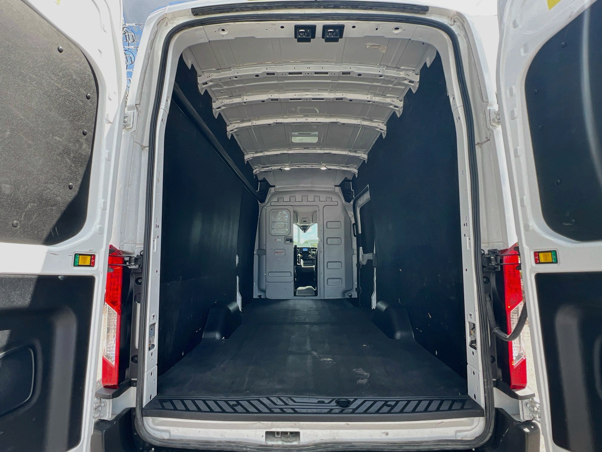 Used 2024 Ford Transit 250 148 High Roof Extended w/ Load Area Protection Package RWD image 33
