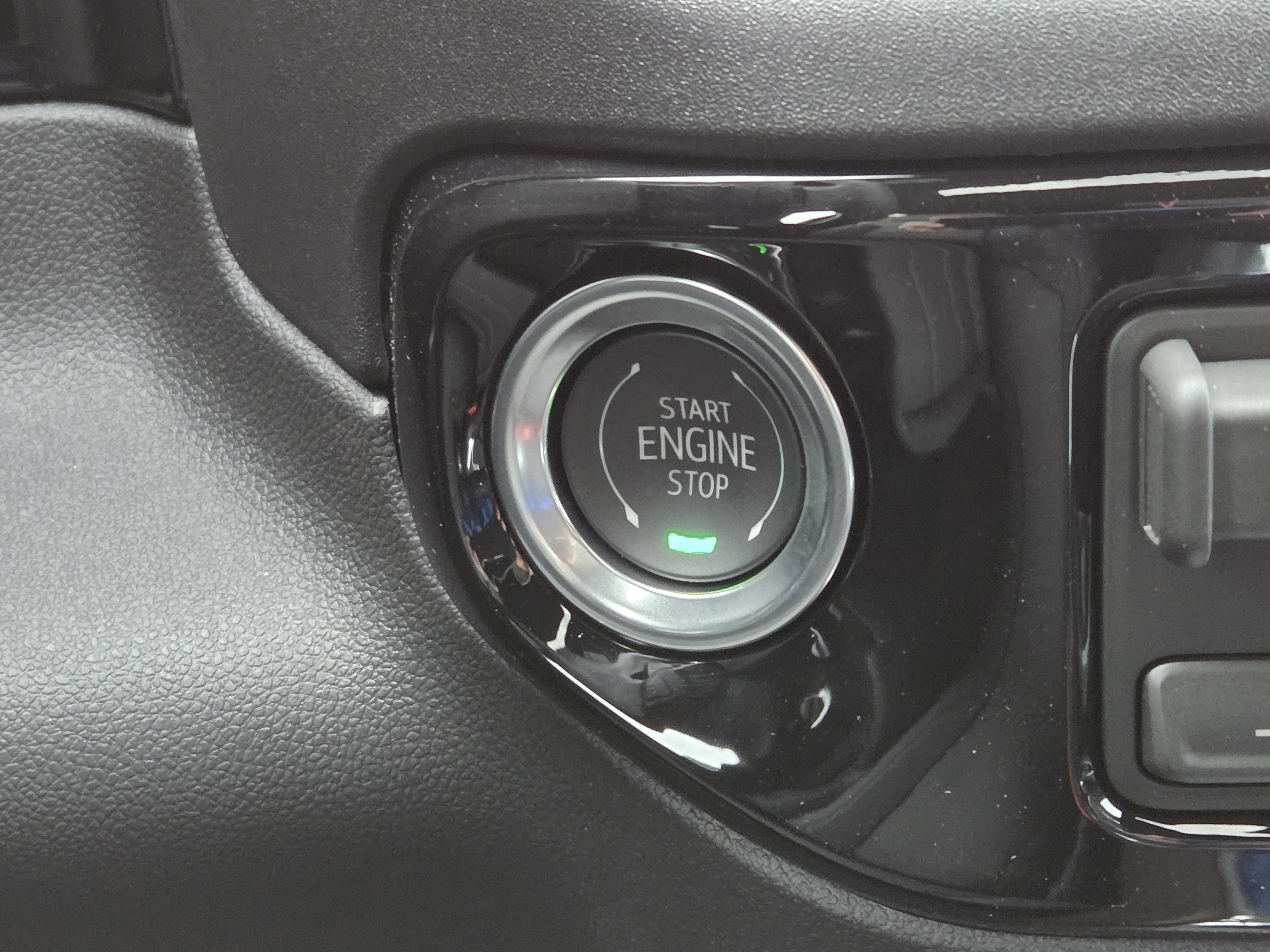 New 2026 Chevrolet Silverado 1500 High Country AWD/4WD image 13