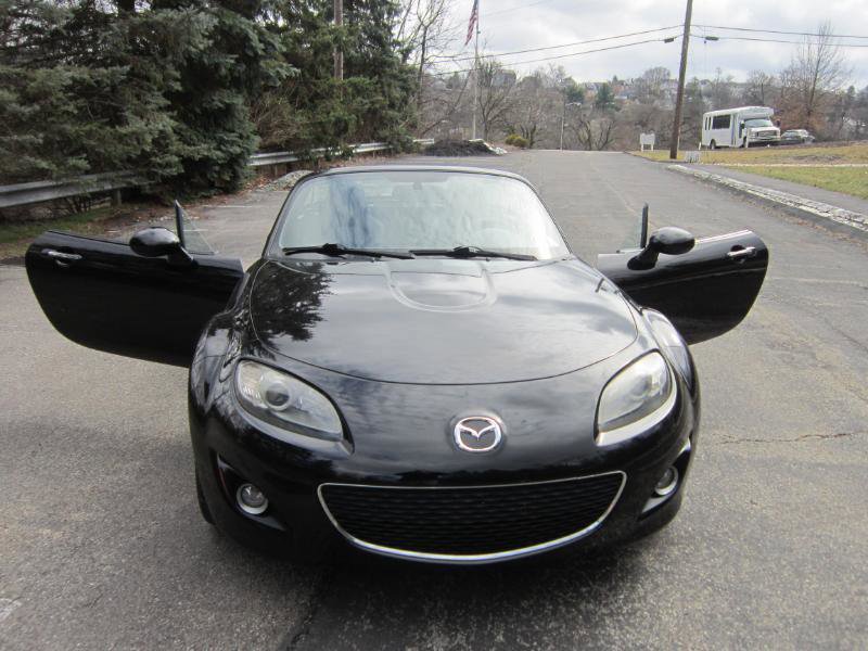 Used 2011 MAZDA MX-5 Miata Grand Touring w/ Premium Pkg image 24