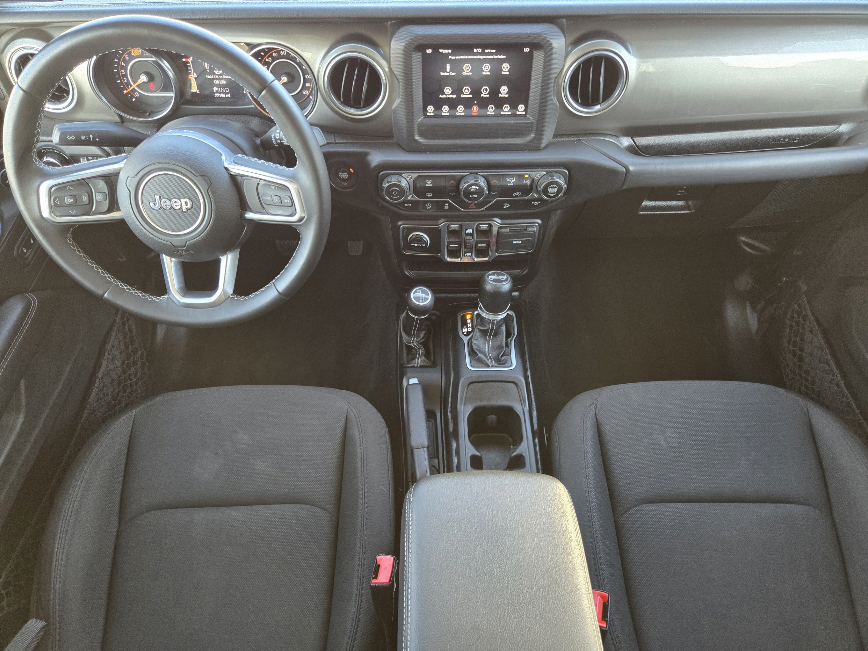 Used 2019 Jeep Wrangler Unlimited Sahara AWD/4WD image 23