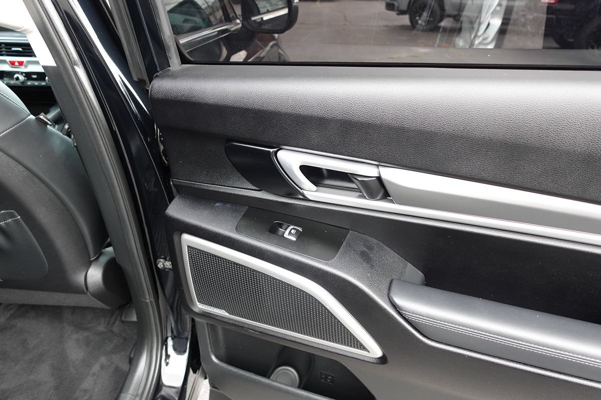 Used 2020 Kia Telluride LX AWD/4WD image 30