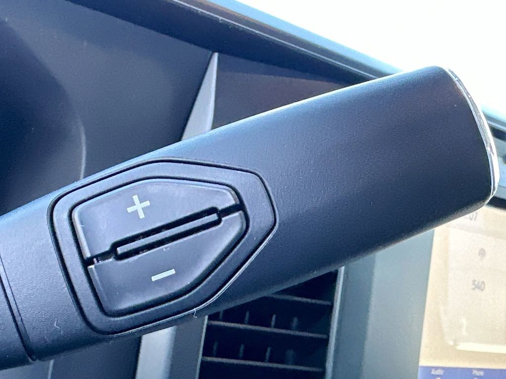 Used 2025 Ford F250 XLT image 17