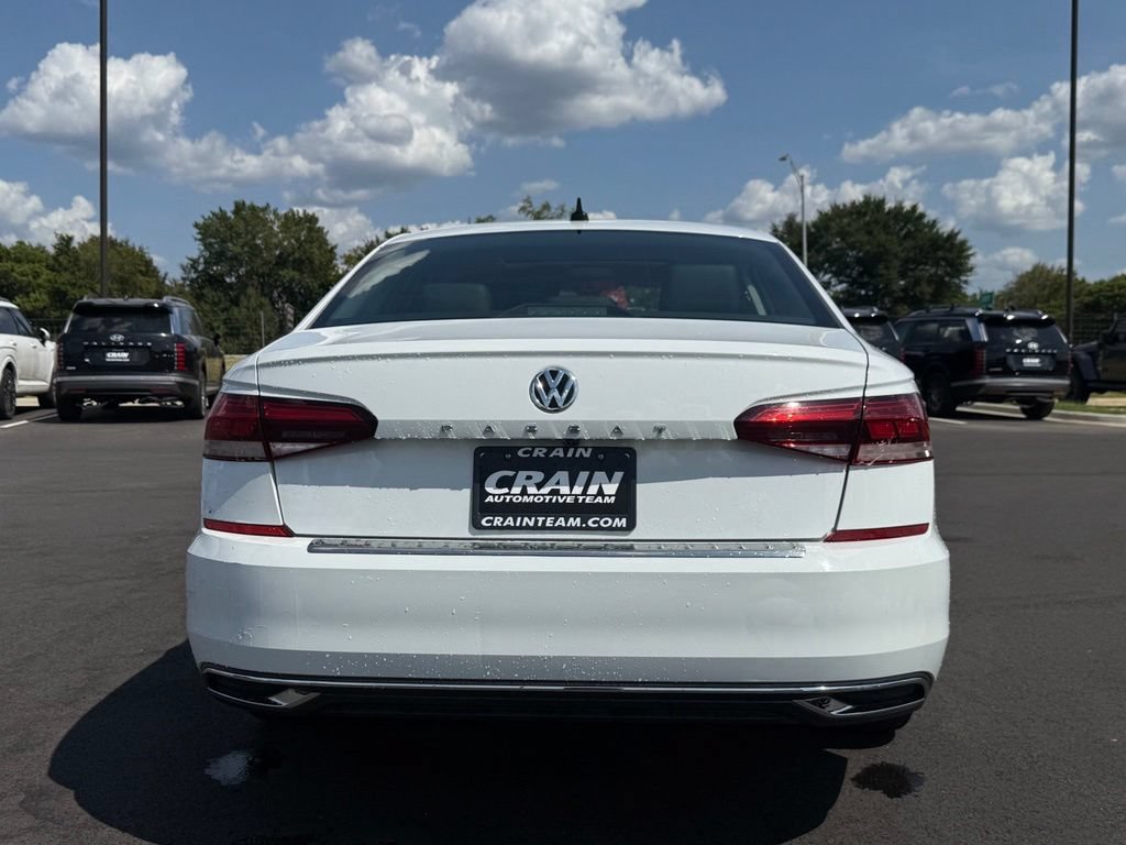 Used 2022 Volkswagen Passat 2.0T SE FWD image 6