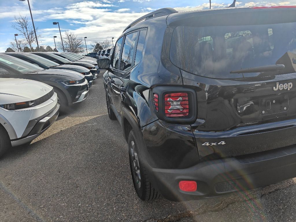 Used 2017 Jeep Renegade Sport w/ Power & Air Group image 7
