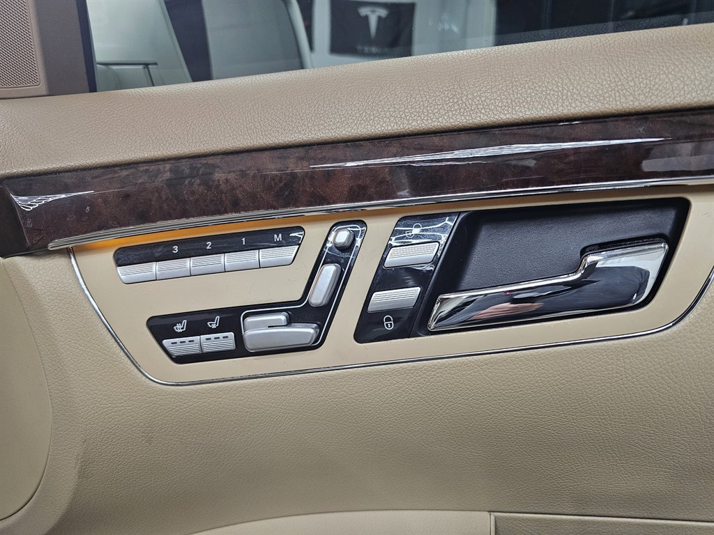 Used 2010 Mercedes-Benz S 550 image 22