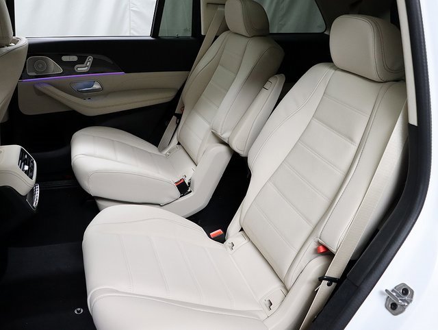 New 2026 Mercedes-Benz GLS 580 4MATIC image 12