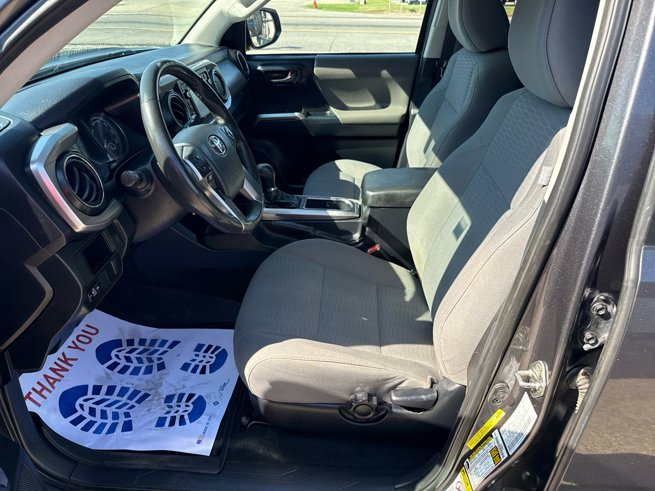 Used 2017 Toyota Tacoma SR5 image 15