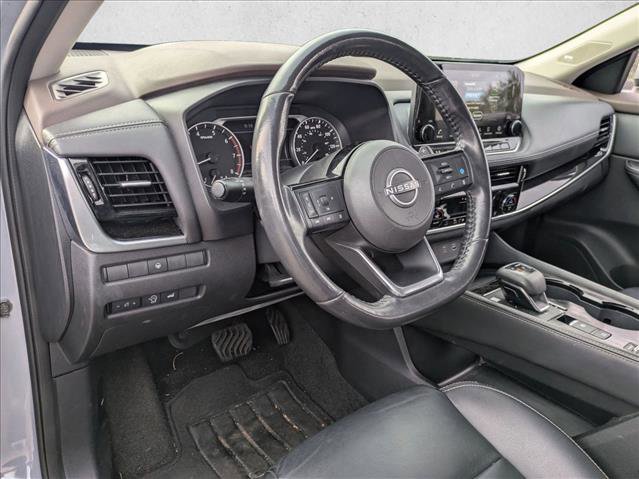 Used 2023 Nissan Rogue SL w/ SL Premium Package image 9