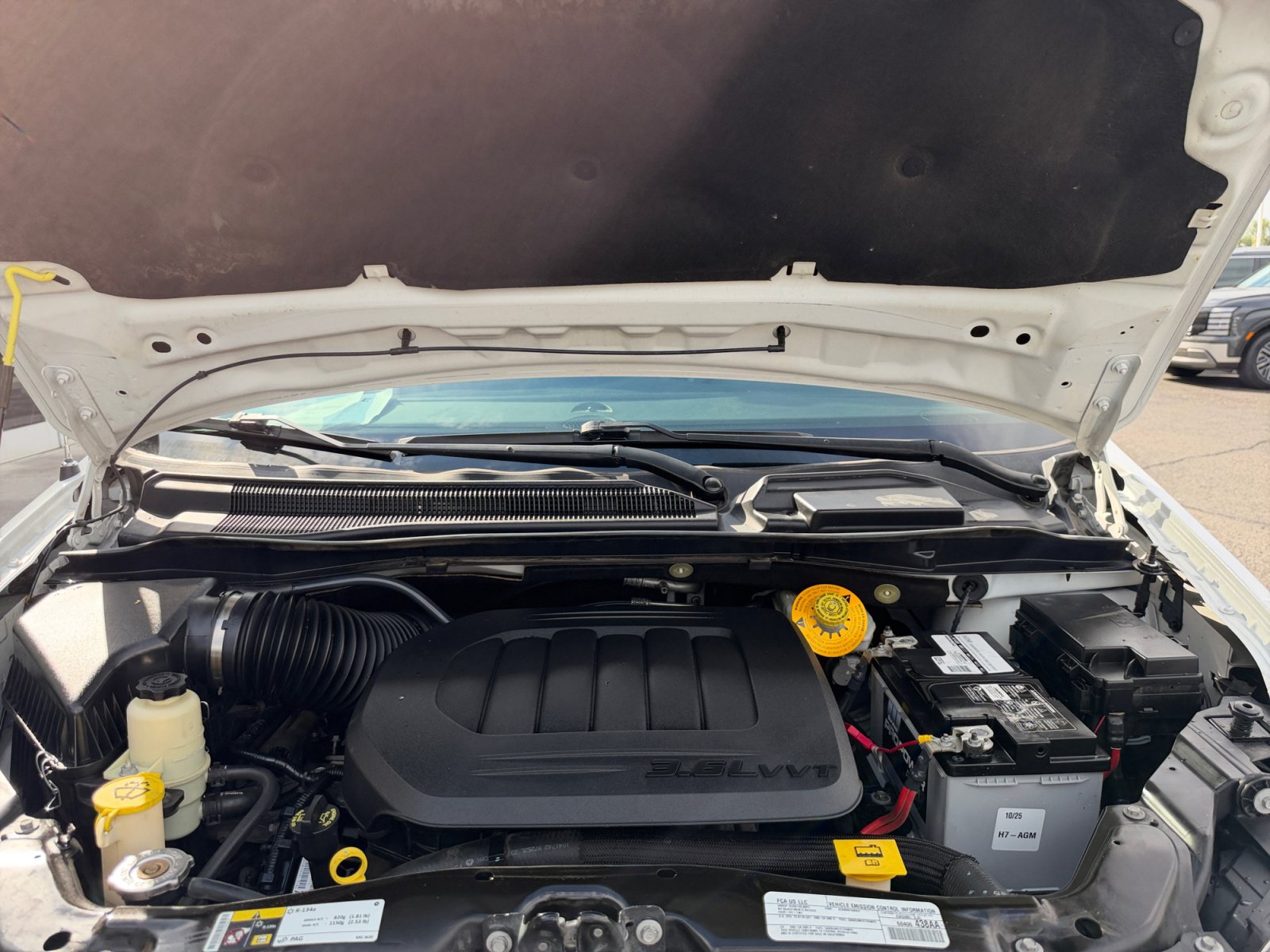 Used 2019 Dodge Grand Caravan SXT w/ Driver Convenience Group FWD image 22