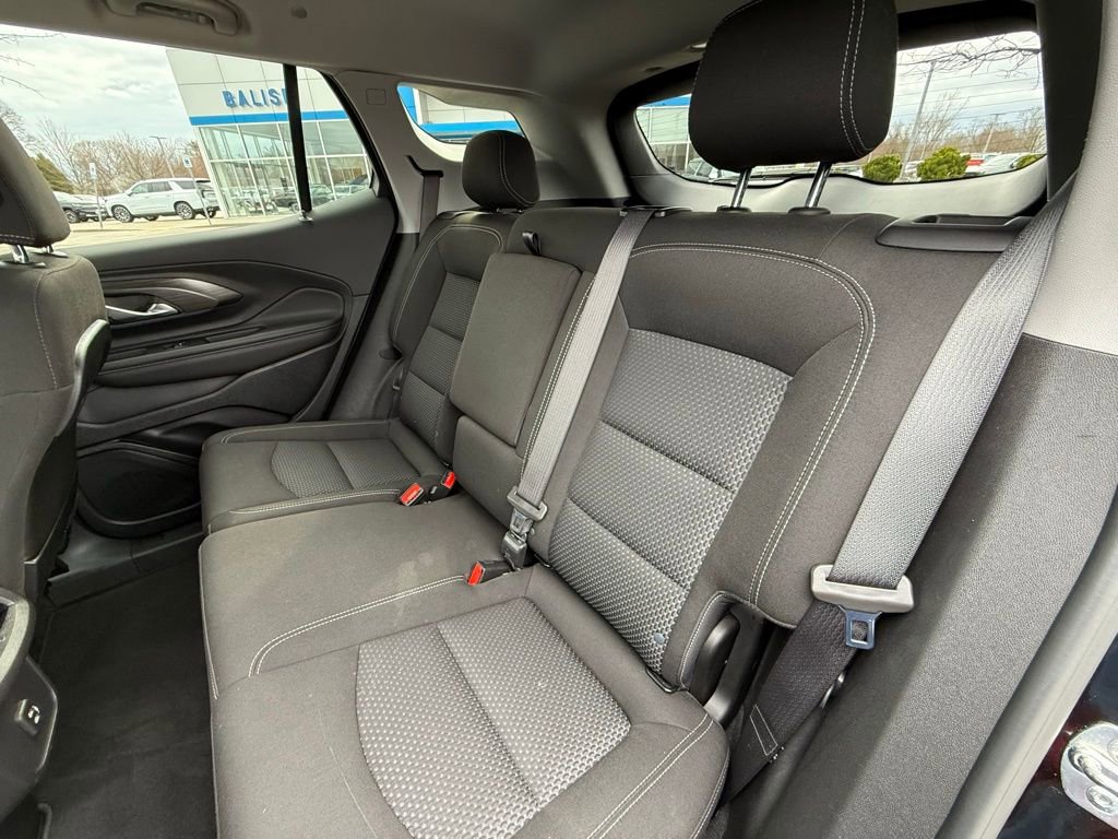 Used 2024 GMC Terrain SLE image 23