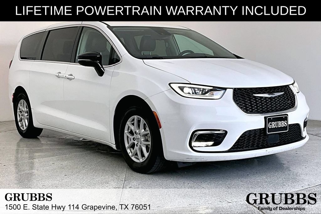 Used 2024 Chrysler Pacifica Touring-L