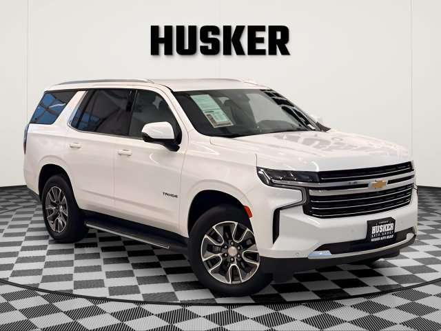 Used 2024 Chevrolet Tahoe LT w/ Luxury Package AWD/4WD image 1