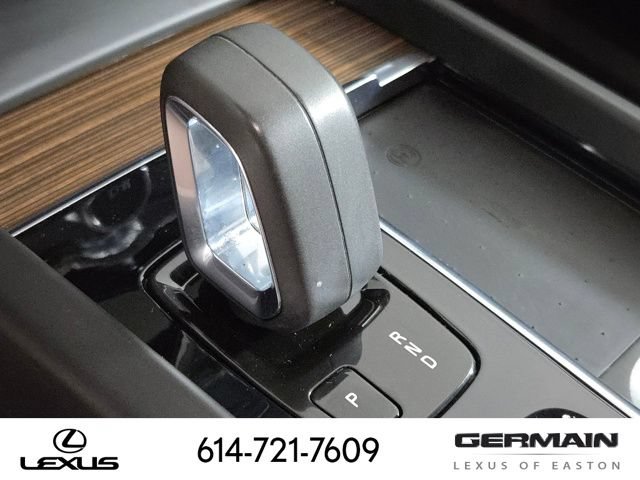 Used 2022 Volvo XC60 B5 Momentum AWD/4WD image 27