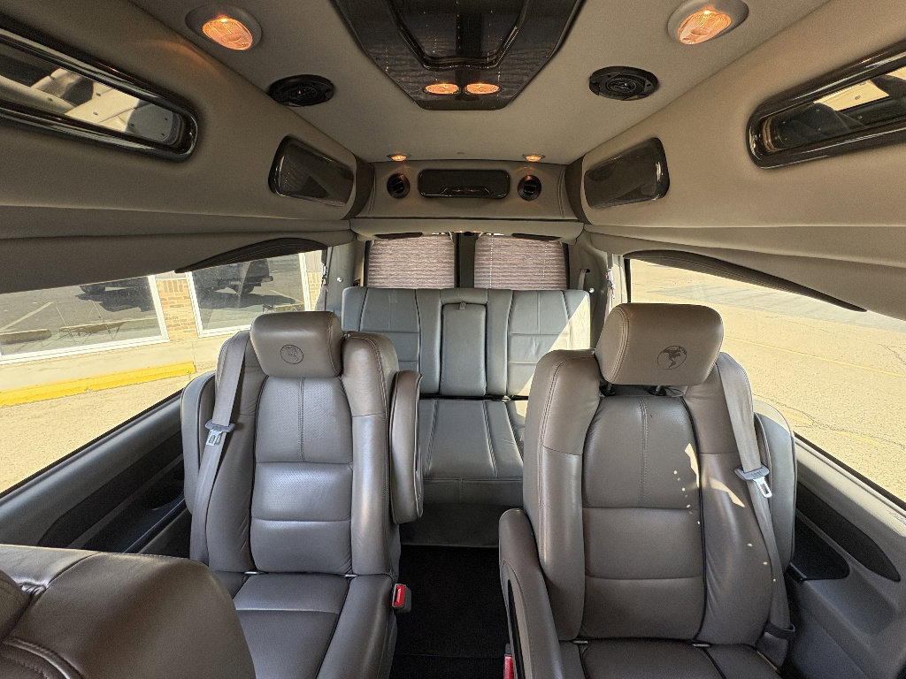 Used 2019 Chevrolet Express 2500 Extended w/ Enhanced Convenience Package RWD image 19