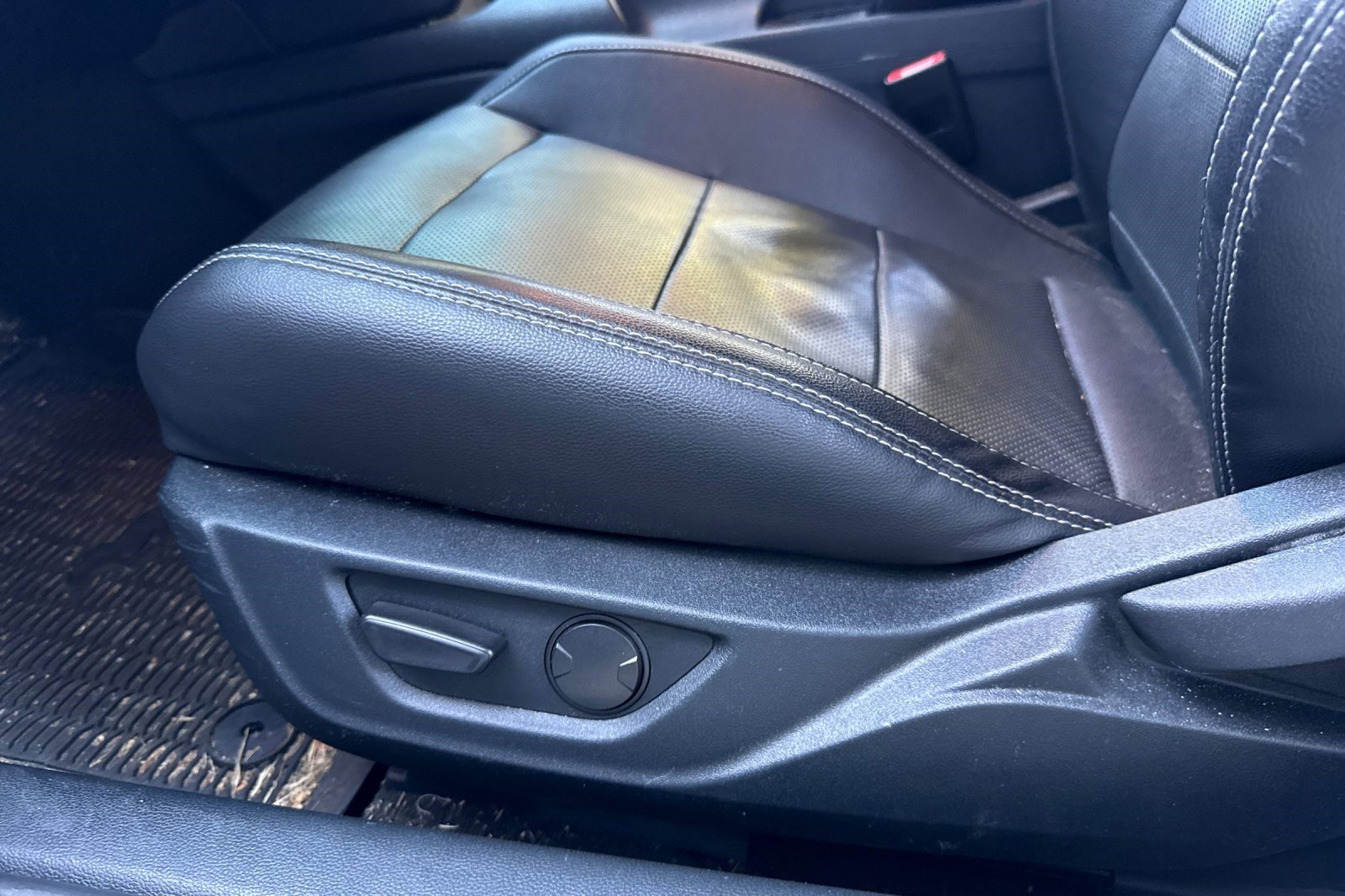 Used 2022 Ford Mustang GT Premium image 14