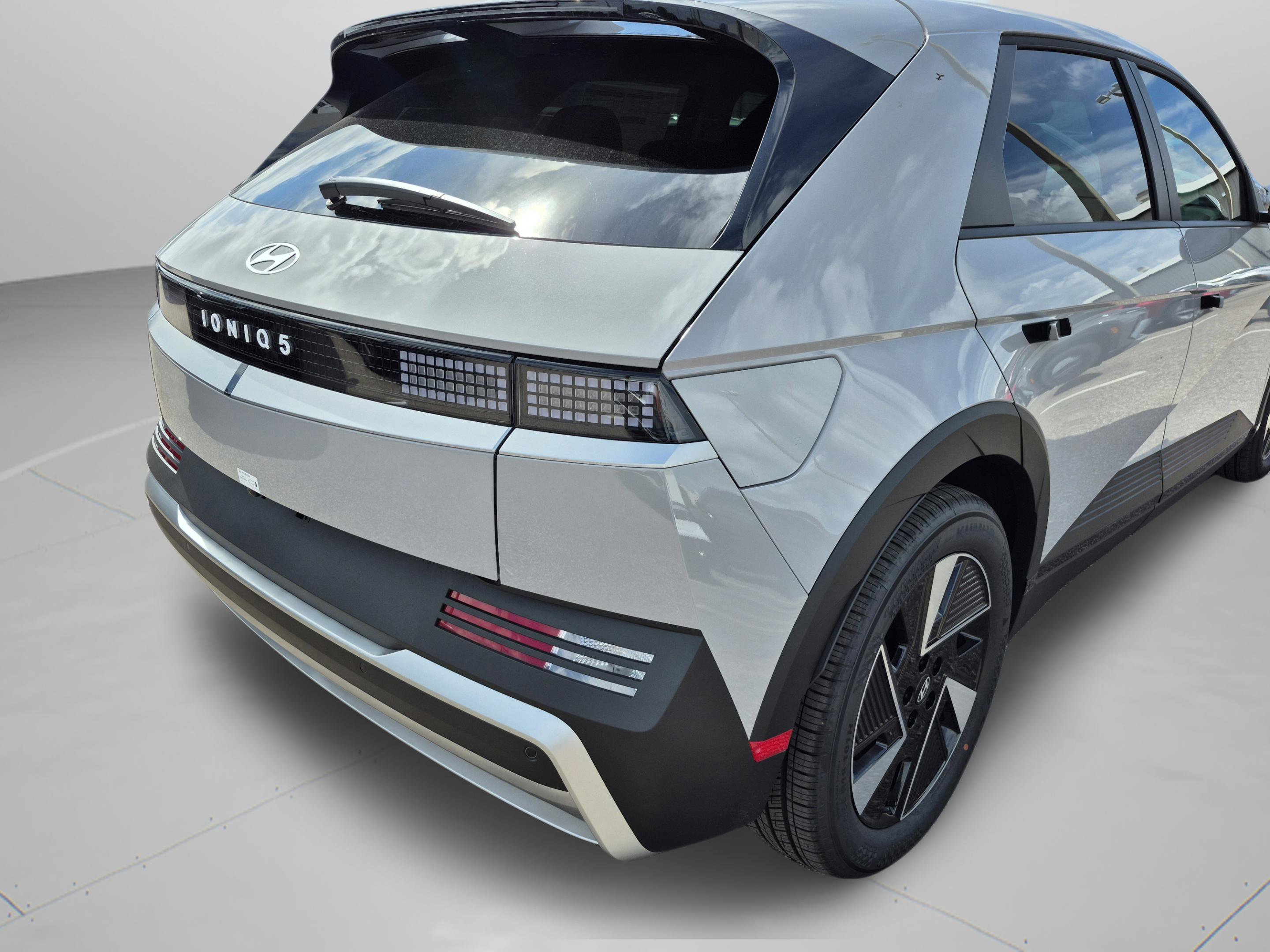 New 2026 Hyundai Ioniq 5 SEL RWD image 35