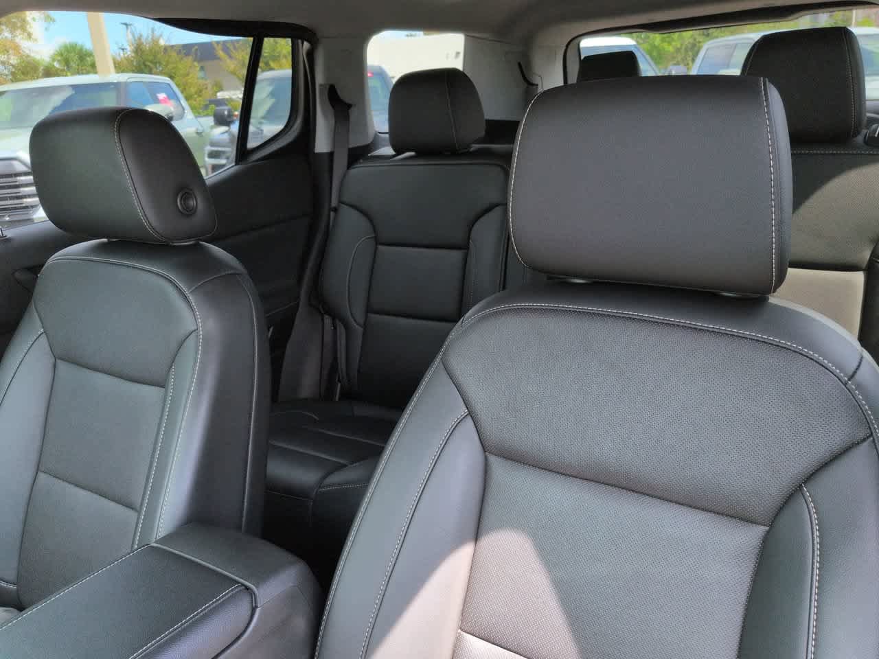 Used 2021 GMC Acadia SLT w/ Preferred Package AWD/4WD image 8