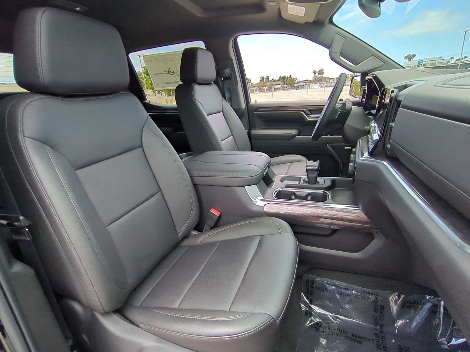 New 2026 Chevrolet Silverado 1500 LTZ w/ Z71 Off-Road Package AWD/4WD image 26