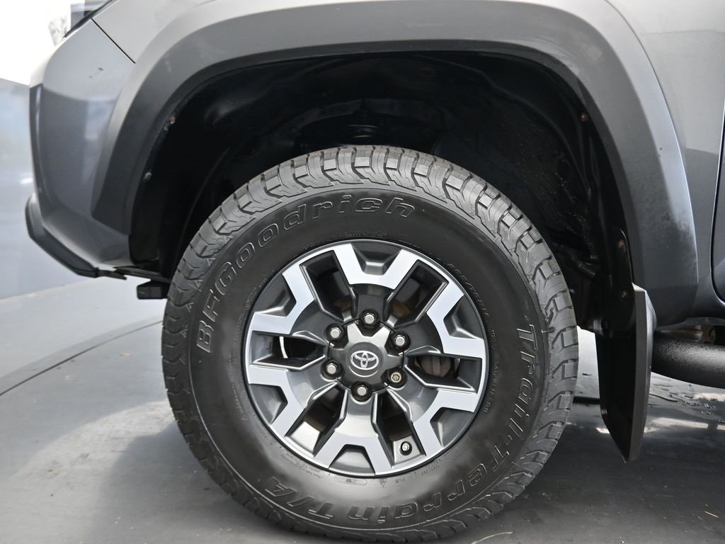 Used 2017 Toyota Tacoma TRD Off-Road image 56