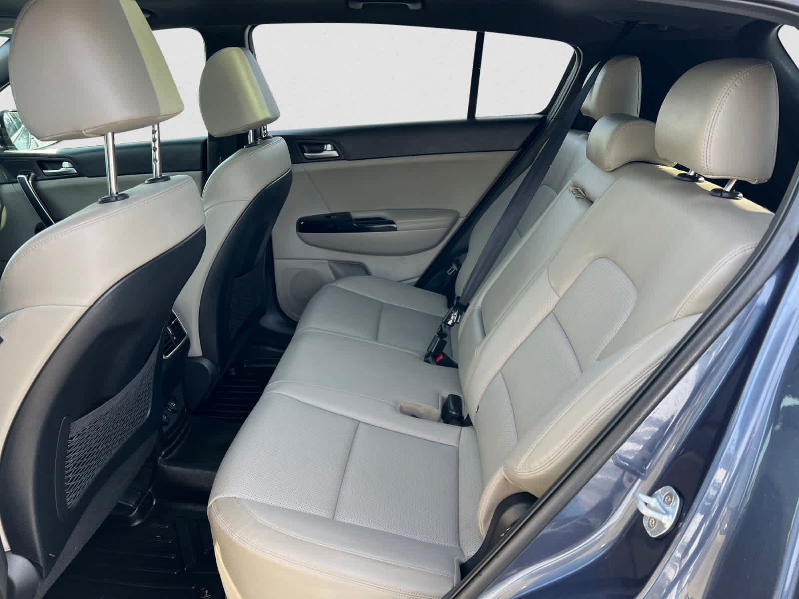 Used 2020 Kia Sportage S w/ S Premium Package FWD image 11
