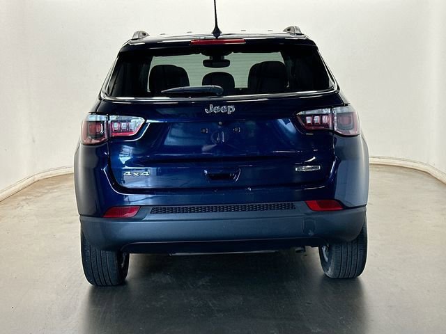 Used 2018 Jeep Compass Latitude w/ Popular Equipment Group AWD/4WD image 4