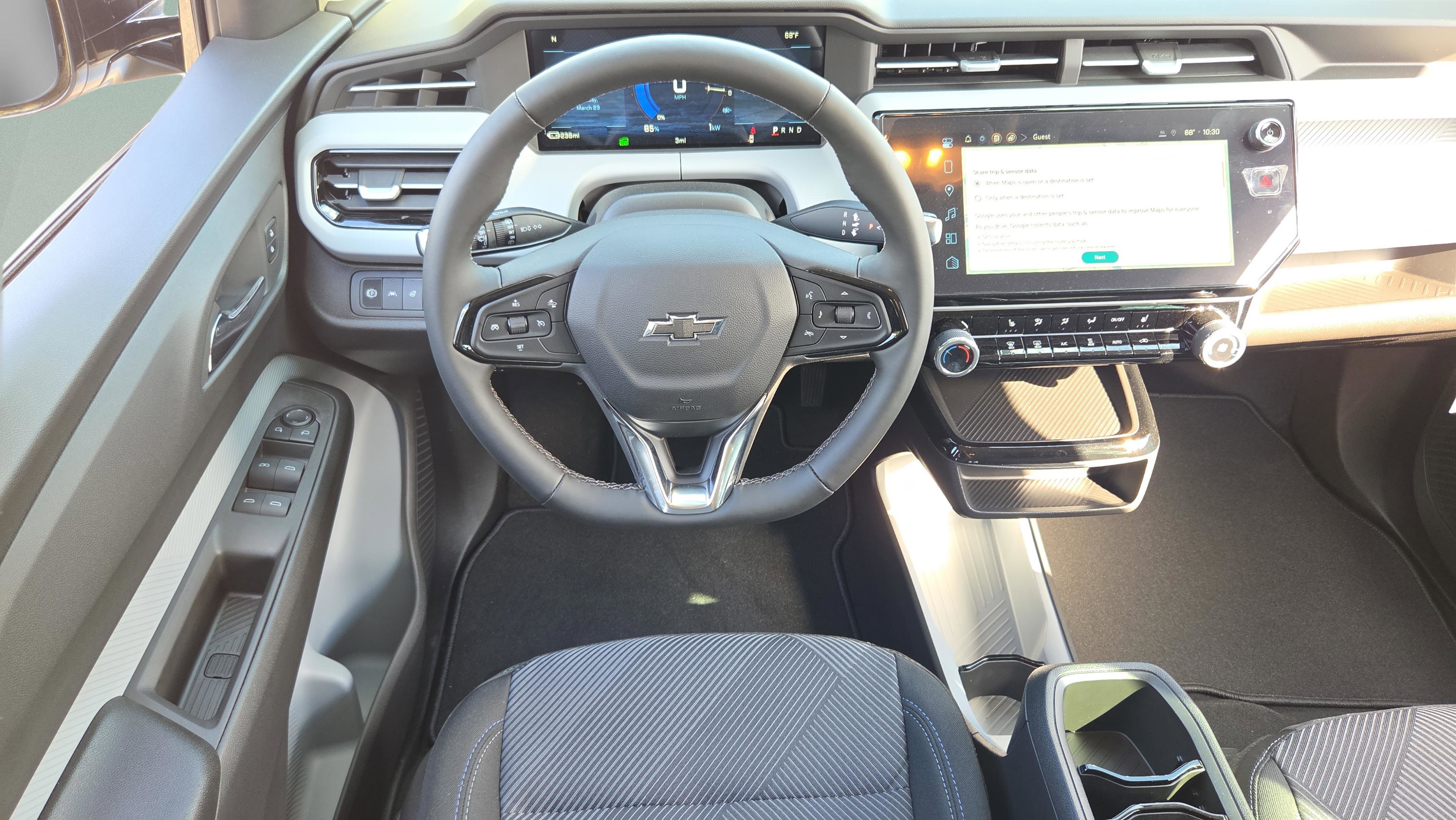 New 2027 Chevrolet Bolt LT w/ Comfort Package image 24