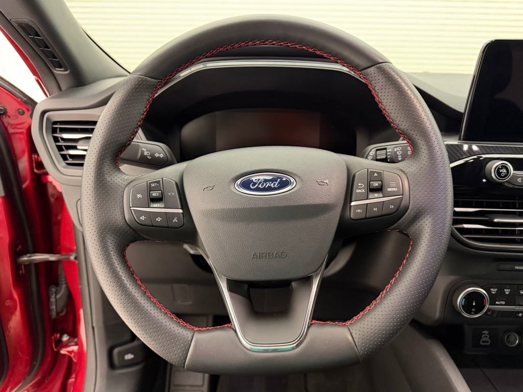 Used 2024 Ford Escape ST-Line image 25