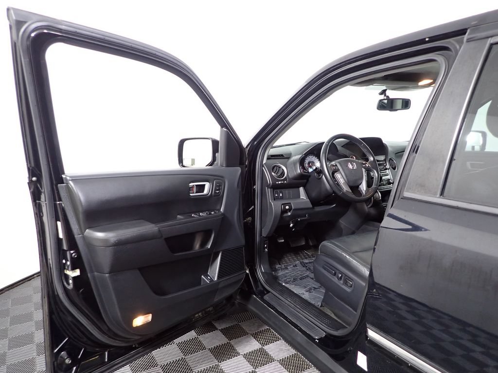 Used 2014 Honda Pilot Touring image 18
