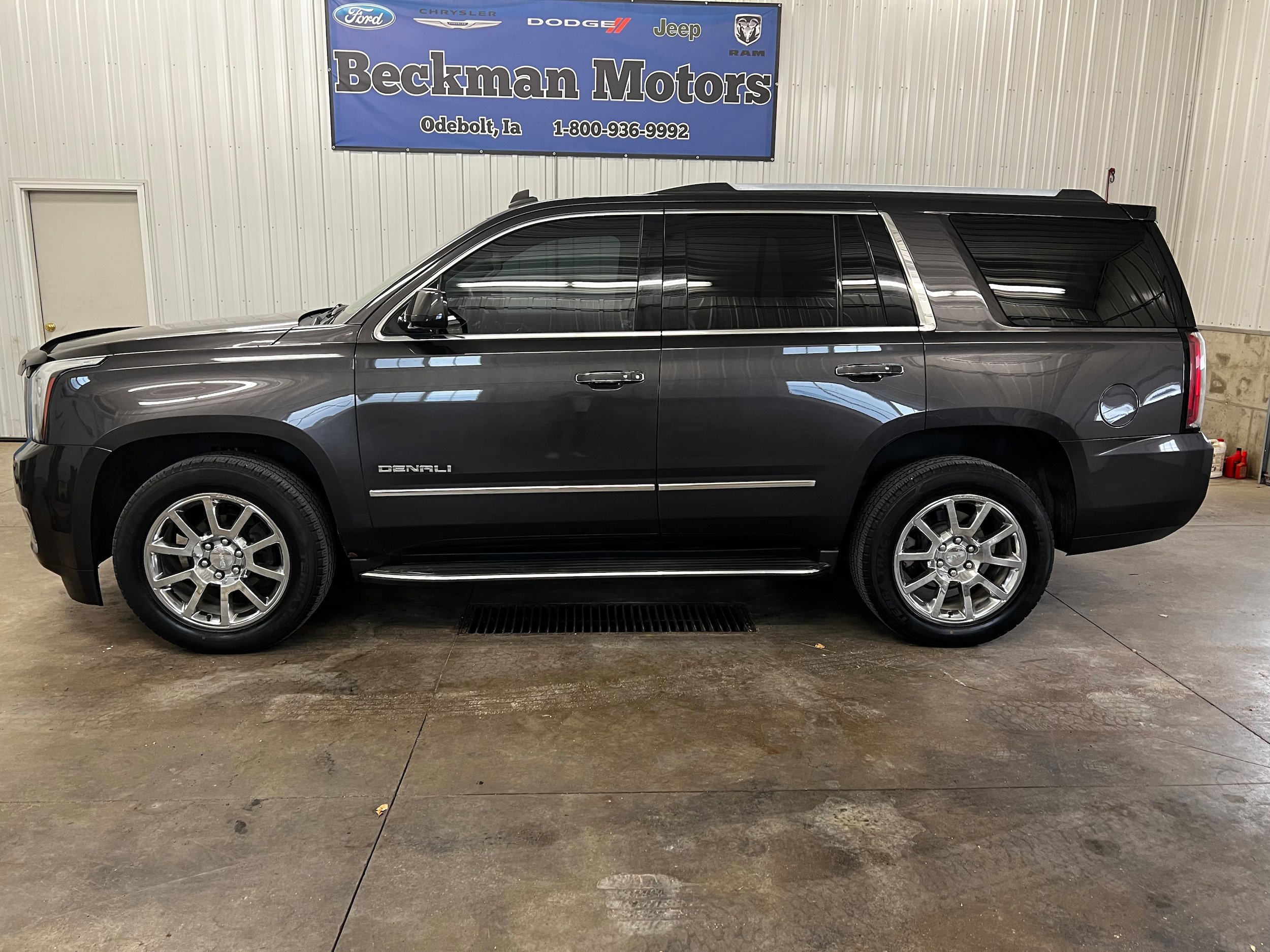 Used 2015 GMC Yukon Denali w/ Touring Package image 4